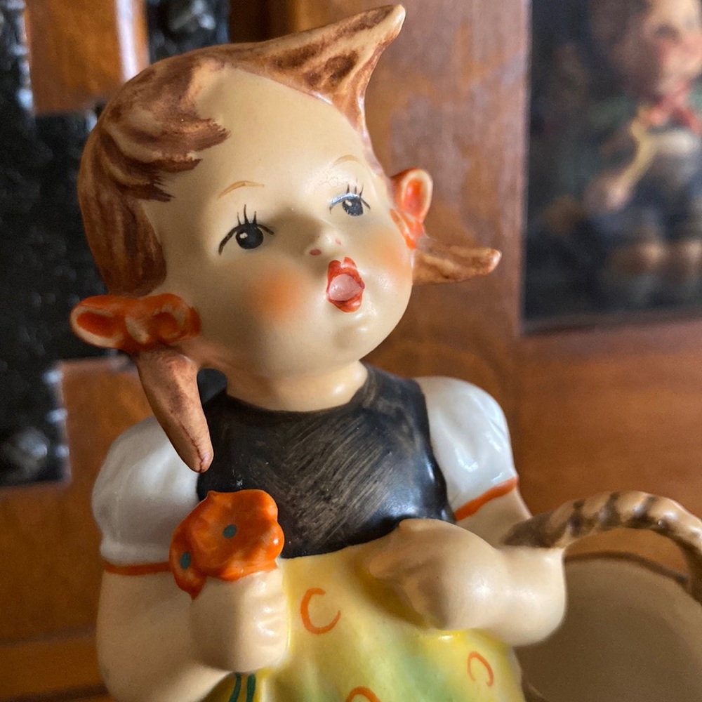 🧡TM5 ‘Sister’ Hummel Goebel #98/0